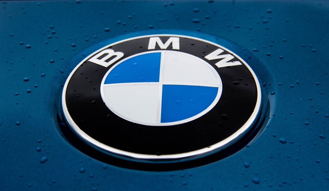 Тимчасова реєстрація BMW в Україні: що потрібно знати власникам