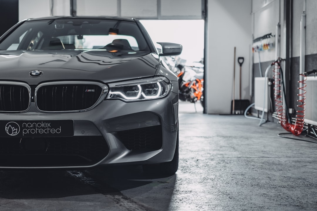 Як знайти власника BMW в Україні: повний гайд 2026